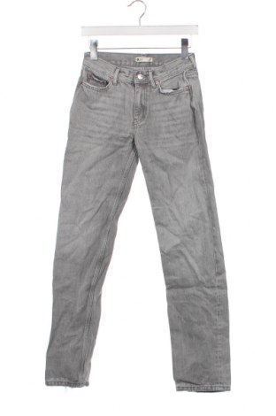 Damskie jeansy Perfect Jeans By Gina Tricot, Rozmiar XXS, Kolor Szary, Cena 76,77 zł