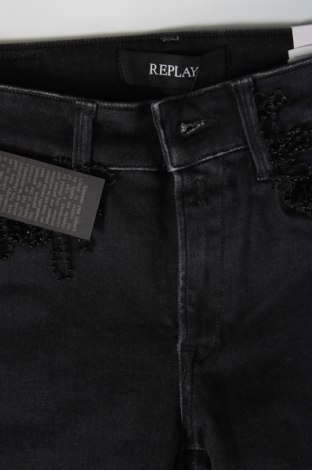 Dámske džínsy  Replay, Veľkosť XS, Farba Čierna, Cena  87,23 €