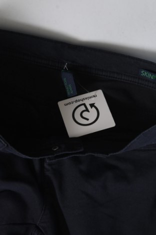 Damskie jeansy United Colors Of Benetton, Rozmiar S, Kolor Niebieski, Cena 43,33 zł