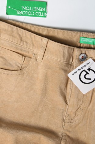 Дамски джинси United Colors Of Benetton, Размер S, Цвят Бежов, Цена 87,00 лв.