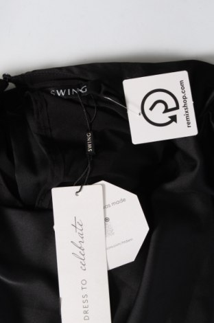 Damen Overall Swing, Größe M, Farbe Schwarz, Preis 50,93 €