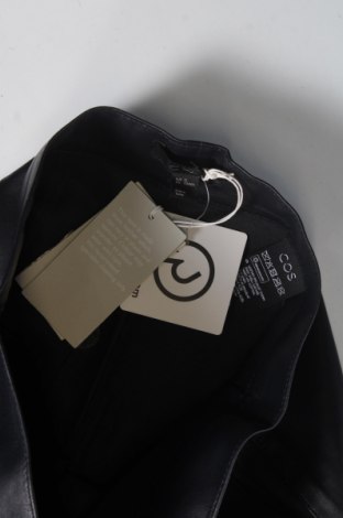 Γυναικείο κοντό παντελόνι COS, Μέγεθος XXS, Χρώμα Μαύρο, Τιμή 26,29 €