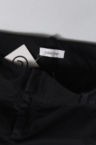 Γυναικείο κοντό παντελόνι Calvin Klein, Μέγεθος L, Χρώμα Μαύρο, Τιμή 20,30 €