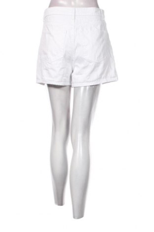 Γυναικείο κοντό παντελόνι Edited, Μέγεθος M, Χρώμα Λευκό, Τιμή 37,11 €