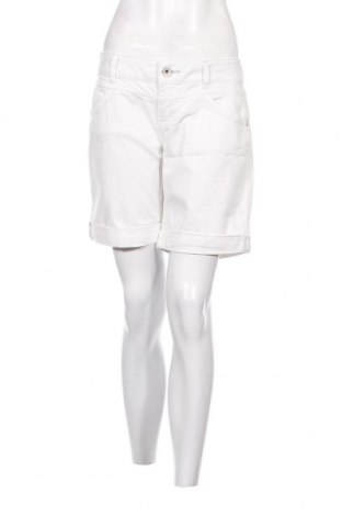 Дамски къс панталон Esprit, Размер M, Цвят Бял, Цена 23,46 лв.