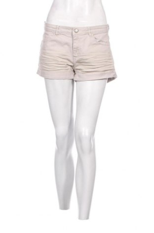 Pantaloni scurți de femei H&M, Mărime M, Culoare Bej, Preț 19,95 Lei