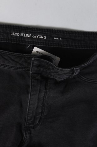 Pantaloni scurți de femei Jacqueline De Yong, Mărime L, Culoare Gri, Preț 19,95 Lei
