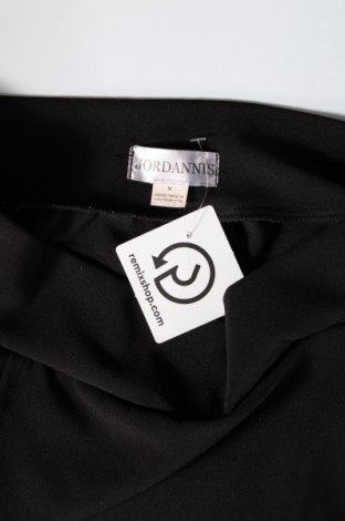 Дамски къс панталон Jordannis, Размер M, Цвят Черен, Цена 3,12 лв.
