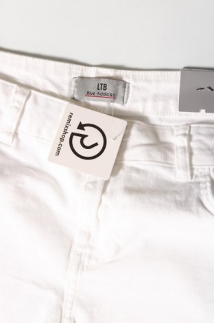 Дамски къс панталон Ltb, Размер XL, Цвят Бял, Цена 12,96 лв.