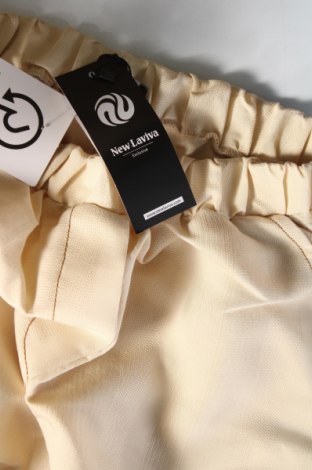 Damen Shorts New Laviva, Größe M, Farbe Beige, Preis 3,71 €