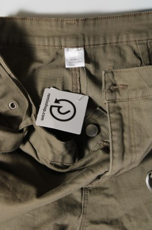 Pantaloni scurți de femei Revamped, Mărime L, Culoare Gri, Preț 22,30 Lei