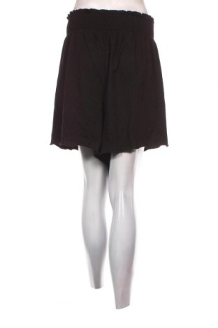 Дамски къс панталон SHEIN, Размер 5XL, Цвят Черен, Цена 19,00 лв.
