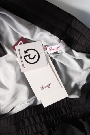 Γυναικείο κοντό παντελόνι Sheego, Μέγεθος XXL, Χρώμα Μαύρο, Τιμή 37,11 €
