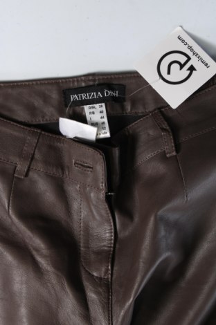 Дамски кожен панталон Patrizia Dini, Размер M, Цвят Кафяв, Цена 81,00 лв.