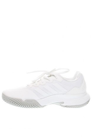 Дамски обувки Adidas, Размер 36, Цвят Бял, Цена 93,38 лв.