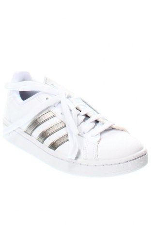 Női cipők Adidas Originals, Méret 36, Szín Fehér, Ár 40 169 Ft
