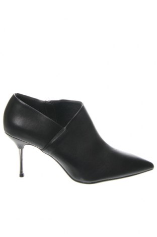 Дамски обувки Bata, Размер 40, Цвят Черен, Цена 25,50 лв.
