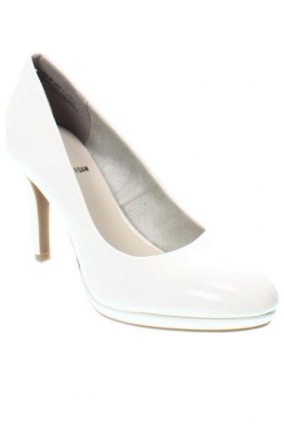 Дамски обувки S.Oliver, Размер 37, Цвят Бял, Цена 102,00 лв.