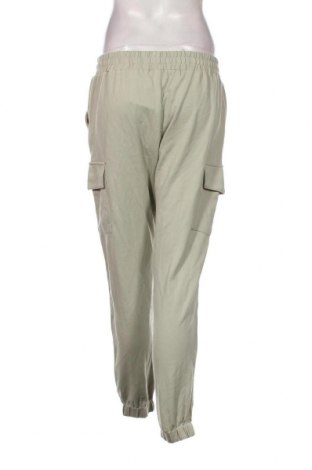 Дамски панталон Amisu, Размер M, Цвят Зелен, Цена 46,00 лв.