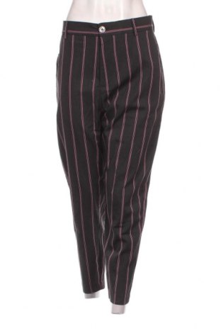 Pantaloni de femei Bershka, Mărime M, Culoare Gri, Preț 18,50 Lei