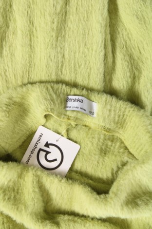 Pantaloni de femei Bershka, Mărime XS, Culoare Verde, Preț 95,39 Lei