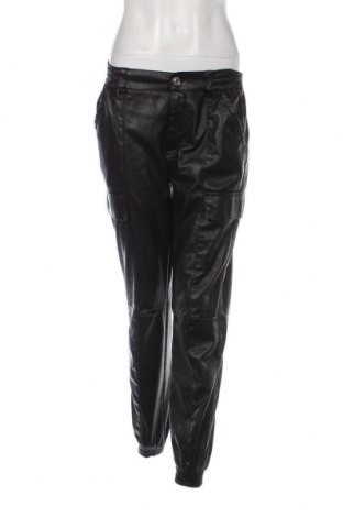 Дамски панталон Bershka, Размер S, Цвят Черен, Цена 8,70 лв.