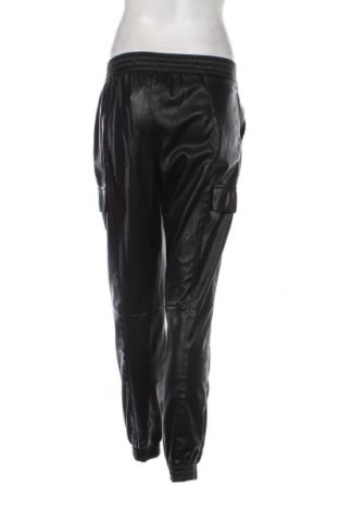 Pantaloni de femei Bershka, Mărime S, Culoare Negru, Preț 73,98 Lei