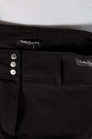 Dámské kalhoty  Betty Barclay, Velikost M, Barva Černá, Cena  252,00 Kč