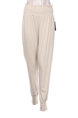 Γυναικείο παντελόνι Blacc, Μέγεθος XL, Χρώμα  Μπέζ, Τιμή 12,09 €