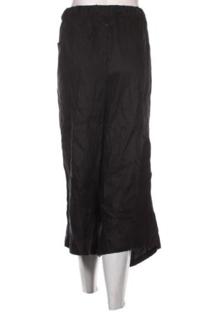 Дамски панталон Curvaceous, Размер 3XL, Цвят Черен, Цена 32,00 лв.