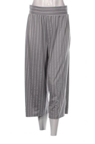 Дамски панталон DKNY, Размер L, Цвят Сив, Цена 39,44 лв.