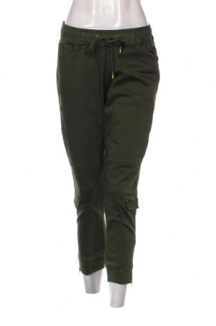Дамски панталон Freeman T. Porter, Размер M, Цвят Зелен, Цена 46,72 лв.
