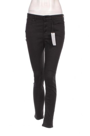 Дамски панталон Guess, Размер M, Цвят Черен, Цена 70,70 лв.
