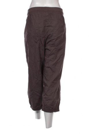 Дамски панталон Maxi Blue, Размер 4XL, Цвят Бежов, Цена 22,62 лв.