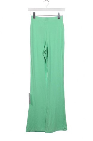 Дамски панталон NA-KD, Размер XXS, Цвят Зелен, Цена 10,44 лв.