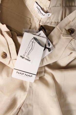 Дамски панталон Naf Naf, Размер L, Цвят Екрю, Цена 87,00 лв.