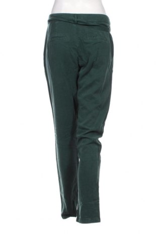 Дамски панталон Naf Naf, Размер M, Цвят Зелен, Цена 87,00 лв.
