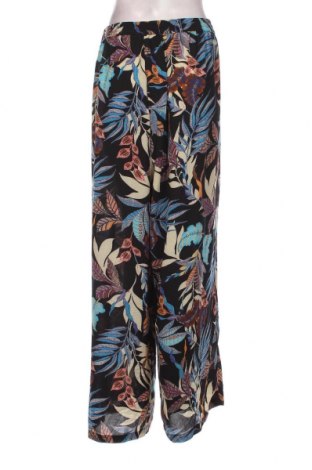 Γυναικείο παντελόνι ONLY Carmakoma, Μέγεθος 4XL, Χρώμα Πολύχρωμο, Τιμή 33,40 €