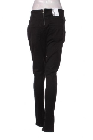 Дамски панталон Pieces, Размер XL, Цвят Черен, Цена 54,00 лв.