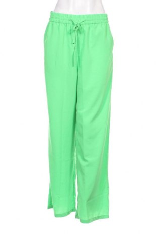 Дамски панталон Pieces, Размер L, Цвят Зелен, Цена 24,84 лв.