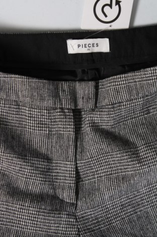 Дамски панталон Pieces, Размер XS, Цвят Сив, Цена 9,40 лв.