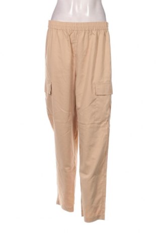 Дамски панталон SHEIN, Размер M, Цвят Бежов, Цена 7,83 лв.