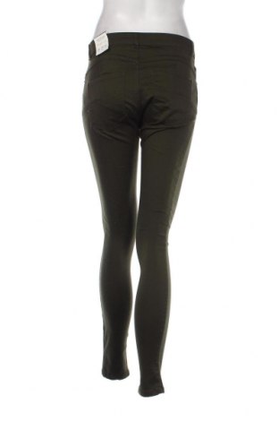 Дамски панталон Terranova, Размер M, Цвят Зелен, Цена 6,90 лв.