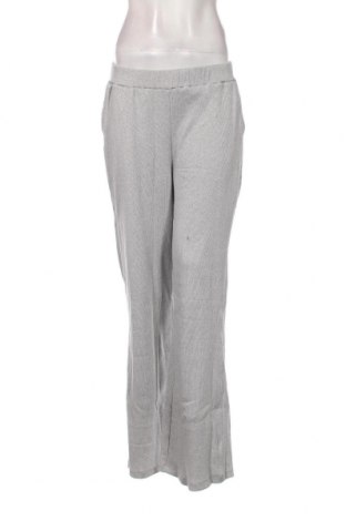 Дамски панталон Trendyol, Размер L, Цвят Сив, Цена 13,05 лв.