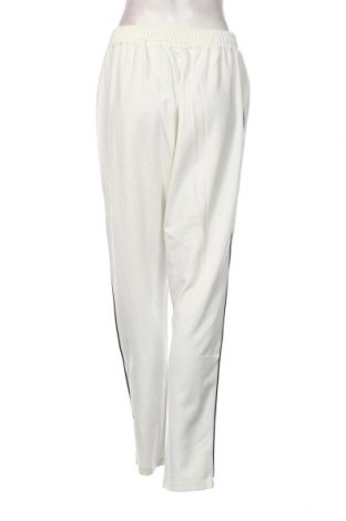 Дамски панталон U.S. Polo Assn., Размер L, Цвят Бял, Цена 146,00 лв.