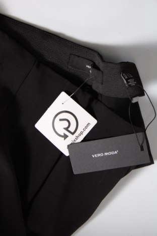 Дамски панталон Vero Moda, Размер L, Цвят Черен, Цена 15,12 лв.
