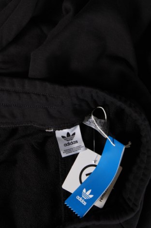 Дамско спортно долнище Adidas Originals, Размер XL, Цвят Черен, Цена 53,94 лв.