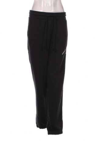 Pantaloni trening de femei Adidas Originals, Mărime XL, Culoare Negru, Preț 177,43 Lei