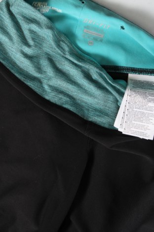Дамско спортно долнище Nike, Размер XS, Цвят Черен, Цена 29,00 лв.