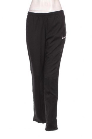 Pantaloni trening de femei Nike, Mărime S, Culoare Negru, Preț 133,16 Lei